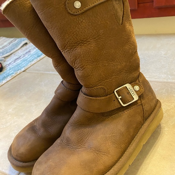Leather ugg boots size 7 preowned - Picture 12 of 14